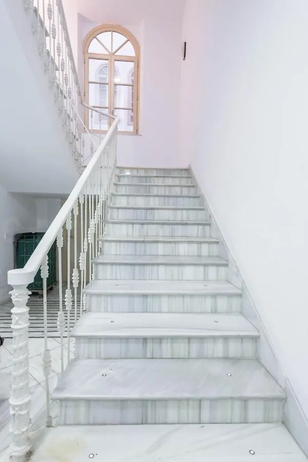 Luxe Apartment In The Historic Center By Rems Malaga