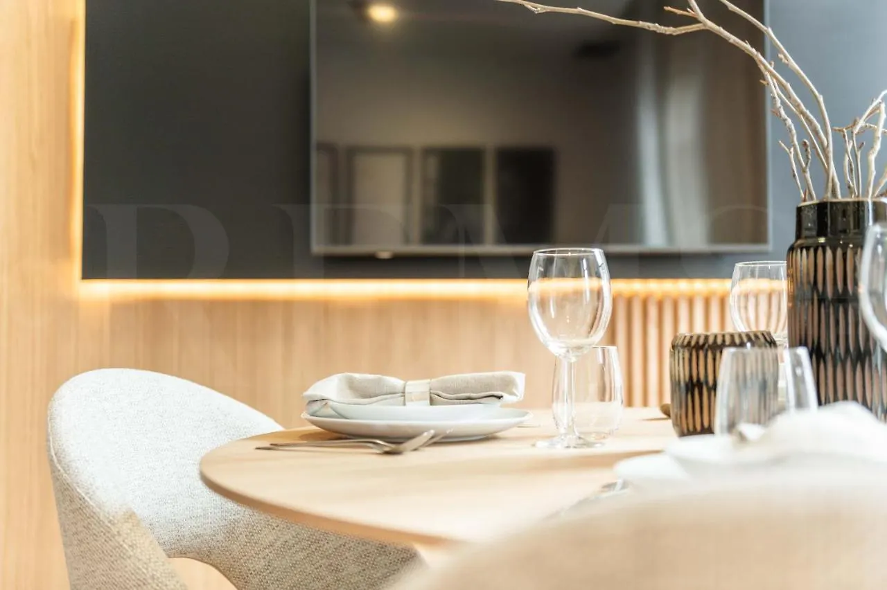 Luxe Apartment In The Historic Center By Rems Malaga