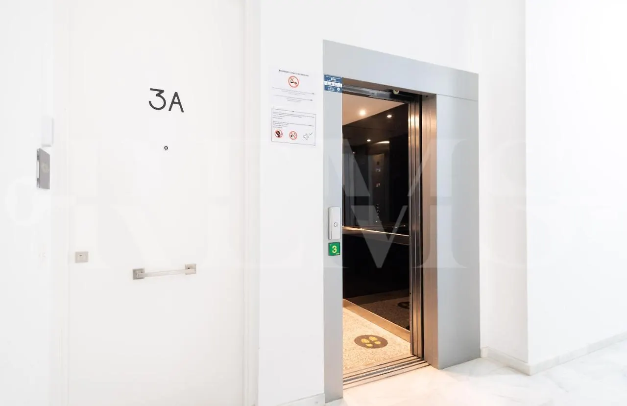 Luxe Apartment In The Historic Center By Rems Malaga