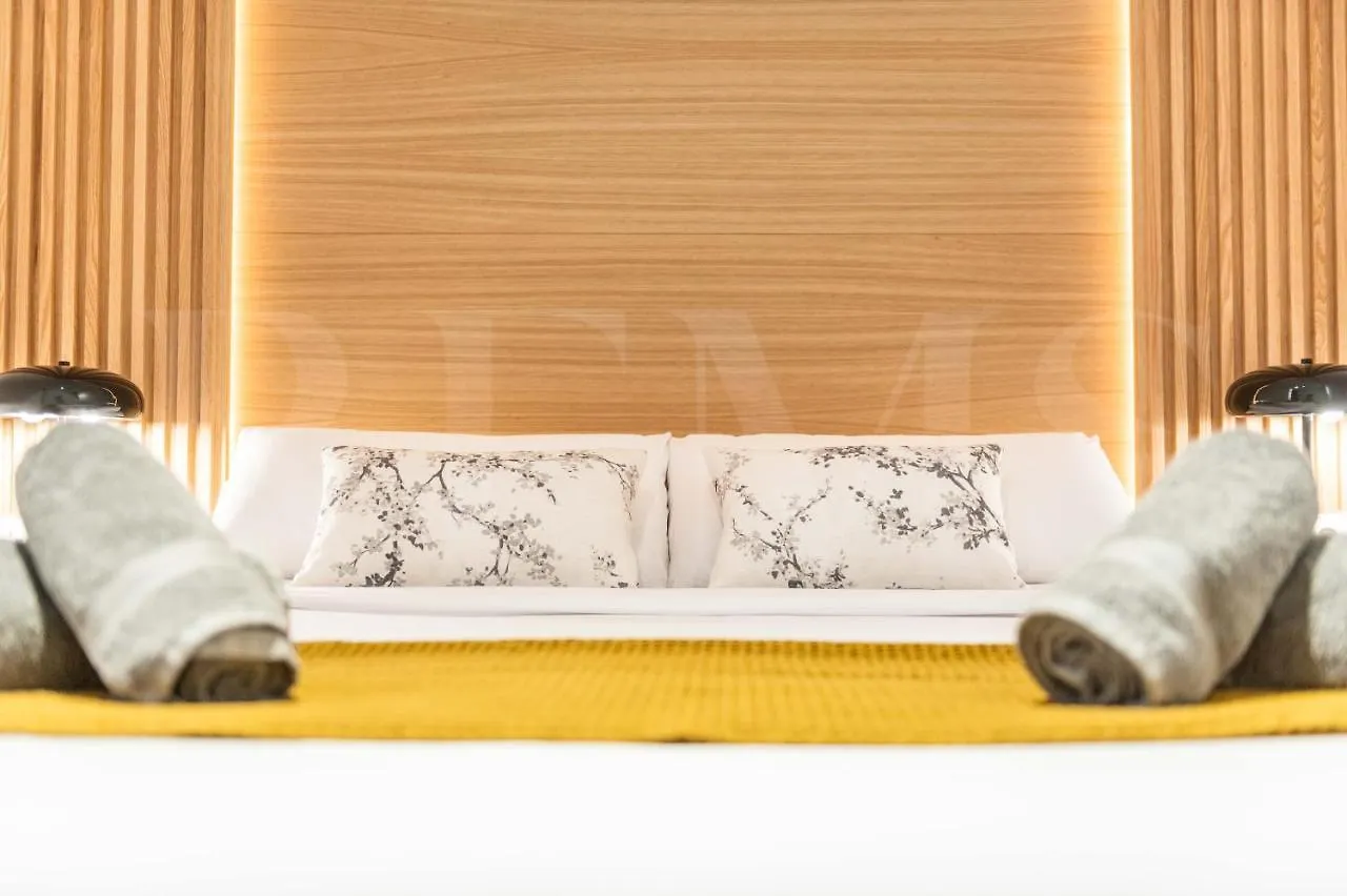 Luxe Apartment In The Historic Center By Rems Malaga